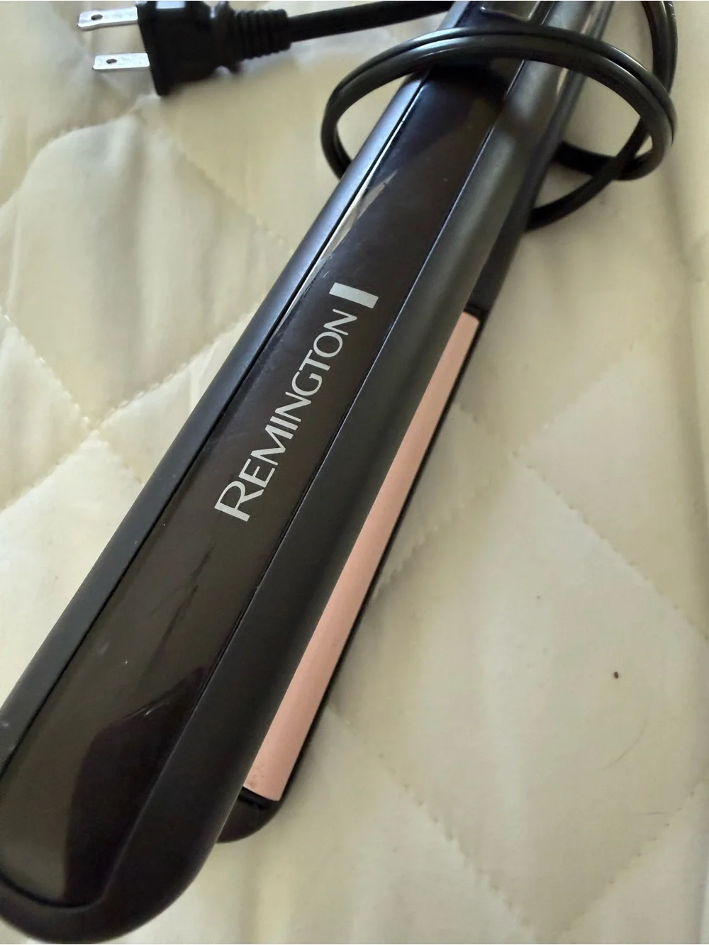 Remington Black and Pink Ceramic Hair Straightener